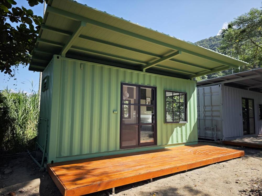 無憂無綠貨櫃民宿(兩人一間優惠價2800元)/禁止攜帶寵物入內